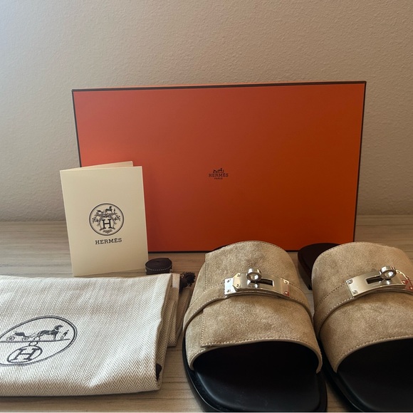 Hermes Gabriel Sandal - Picture 2 of 11